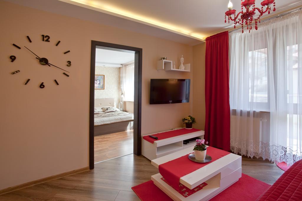 Apartament Szmaragdowy Apartment กรินีซา ดรอยจ์ ภายนอก รูปภาพ