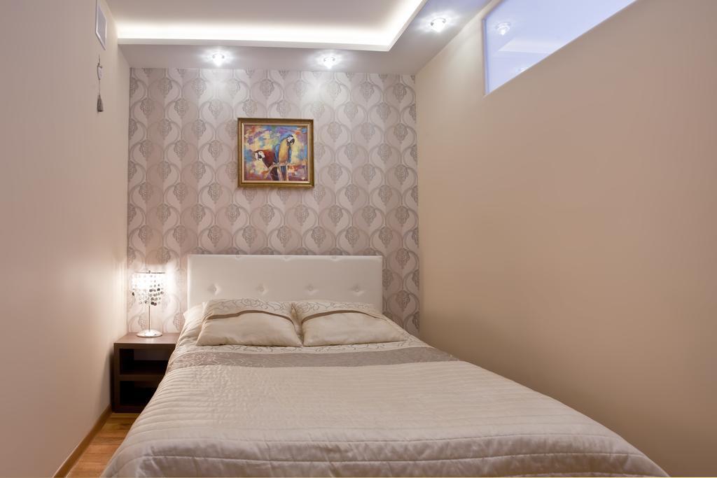 Apartament Szmaragdowy Apartment กรินีซา ดรอยจ์ ภายนอก รูปภาพ