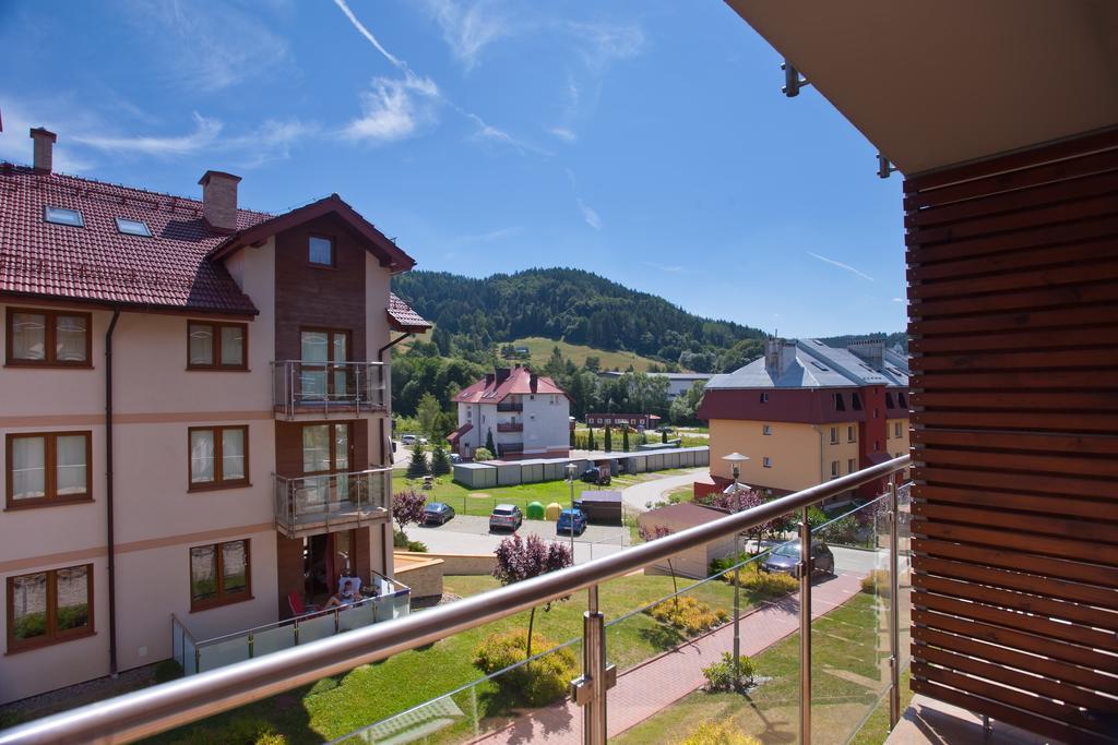Apartament Szmaragdowy Apartment กรินีซา ดรอยจ์ ภายนอก รูปภาพ