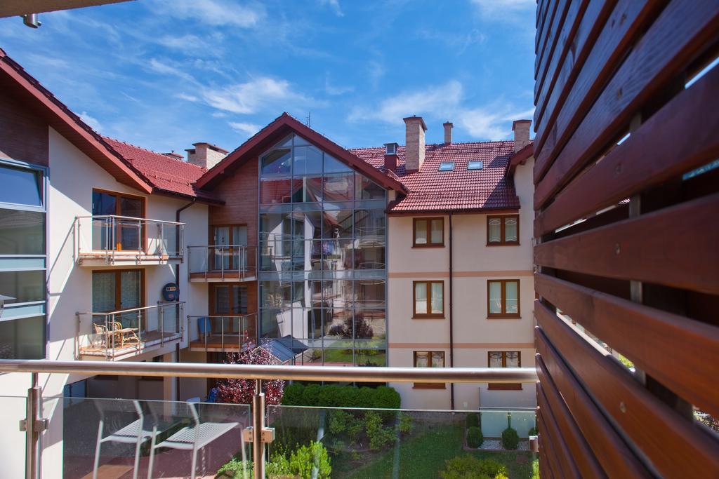 Apartament Szmaragdowy Apartment กรินีซา ดรอยจ์ ภายนอก รูปภาพ