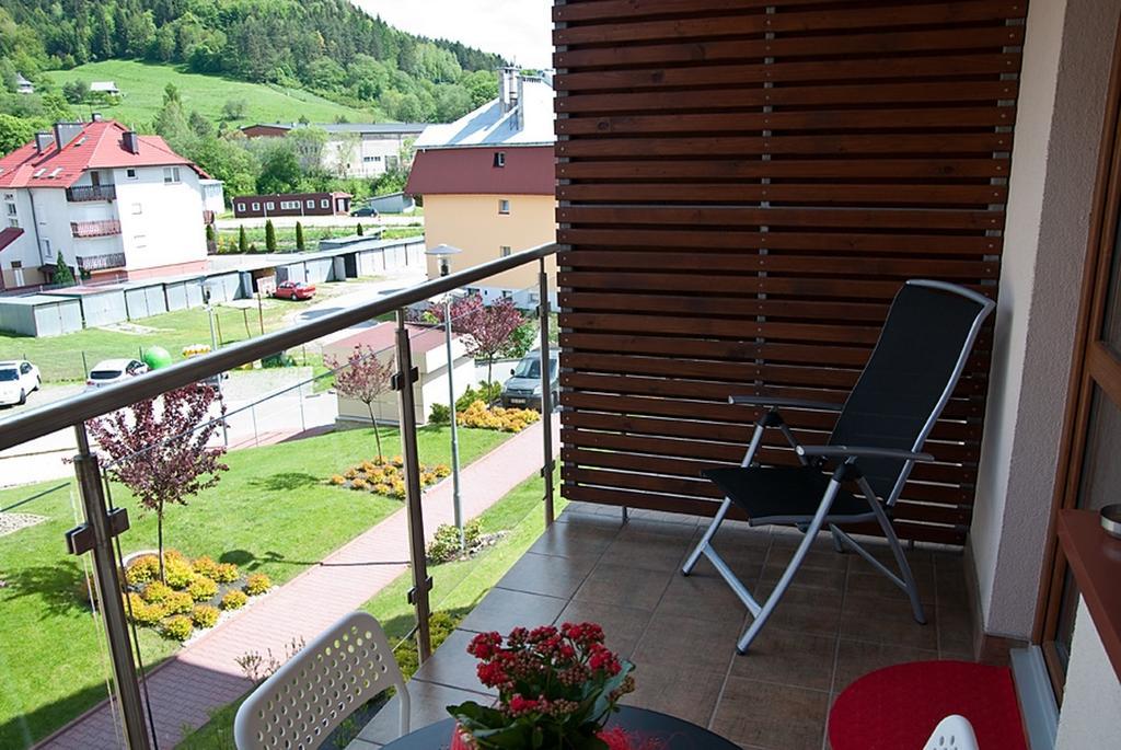 Apartament Szmaragdowy Apartment กรินีซา ดรอยจ์ ภายนอก รูปภาพ