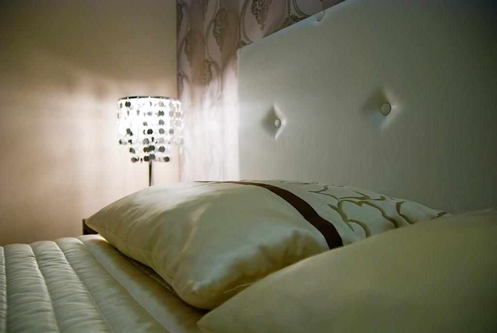Apartament Szmaragdowy Apartment กรินีซา ดรอยจ์ ภายนอก รูปภาพ